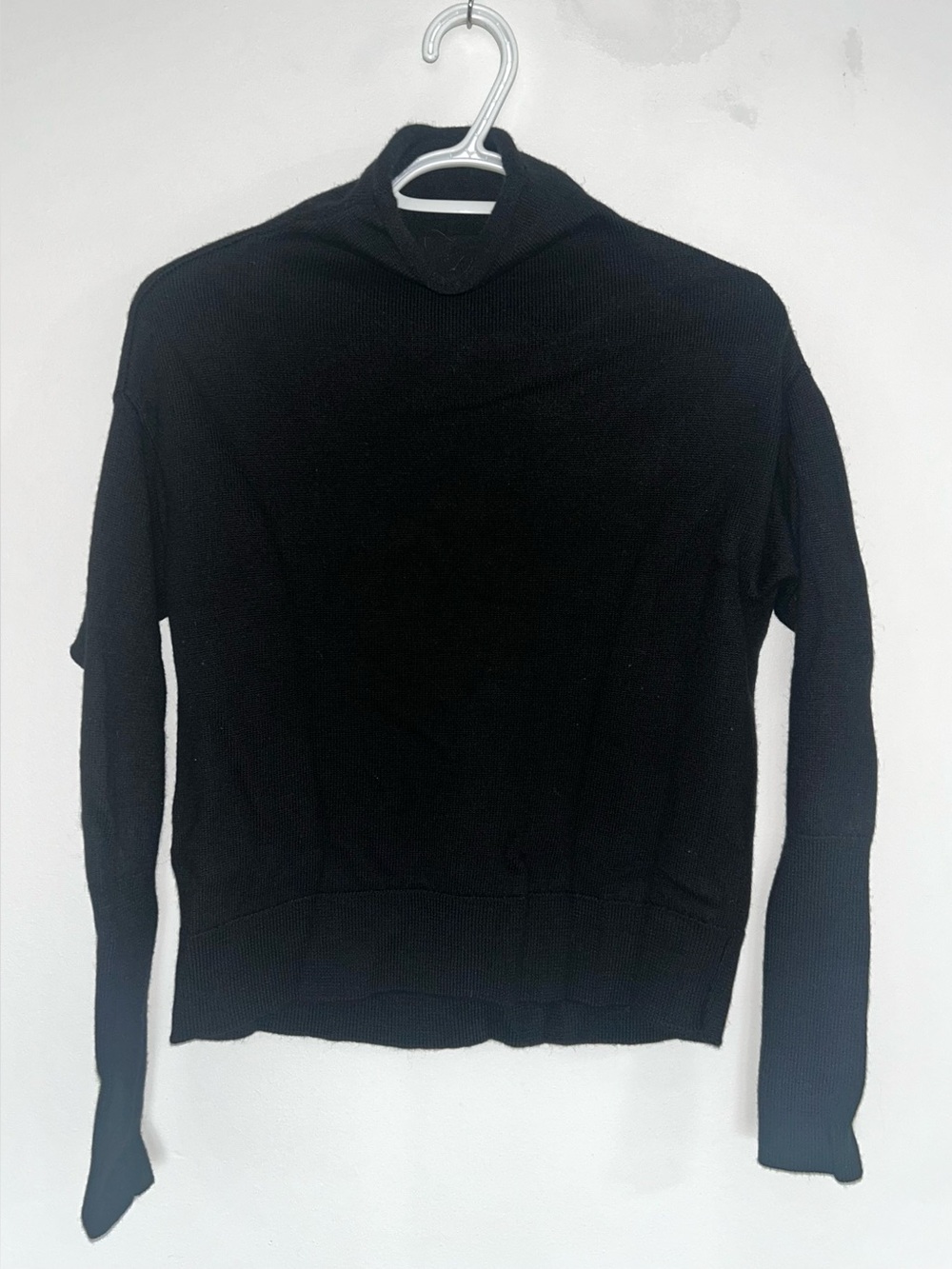 Aritzia Wilfred Black Cyprie Turtleneck Sweater Size Small Merino Wool